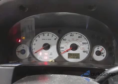 2004 Ford Escape Xlt z USA, uszkodzony, nr VIN 1FMYU03154KA37918